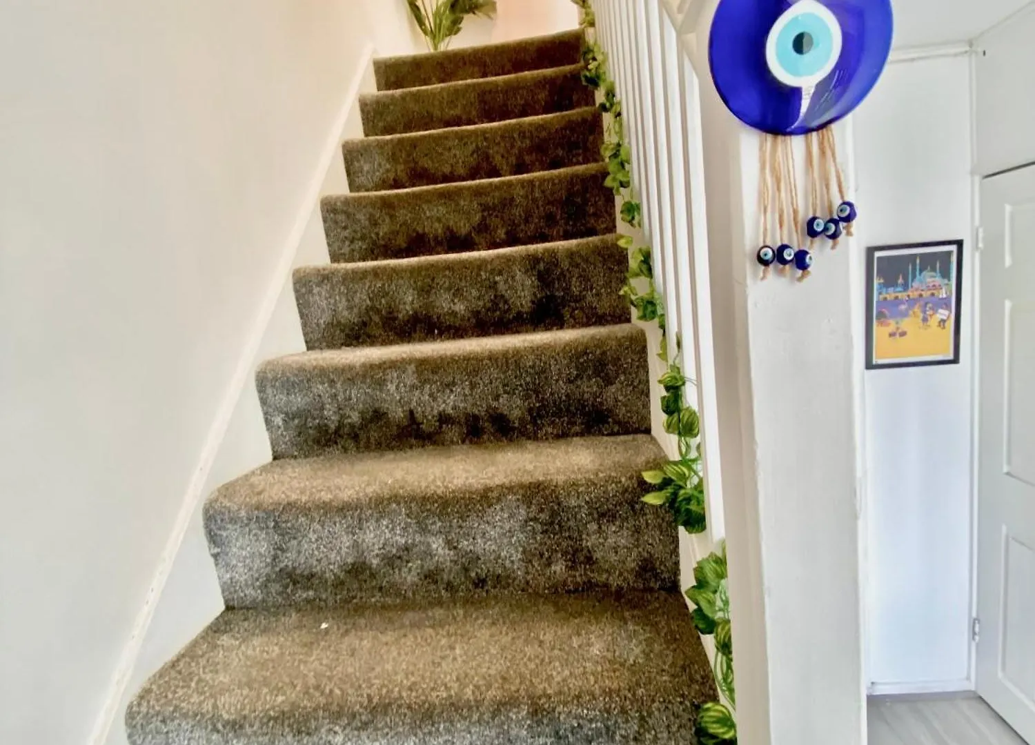Canary Wharf Serviced Apartement London Homestay
